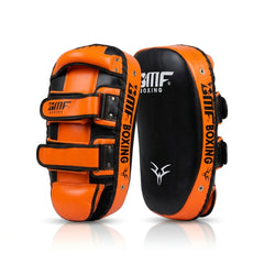 Paos de Muay Thaï BMF Boxing – Pads de Frappe Incurvés Noir & Orange (la paire)