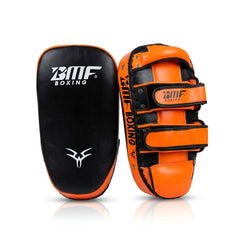Paos de Muay Thaï BMF Boxing – Pads de Frappe Incurvés Noir & Orange (la paire)